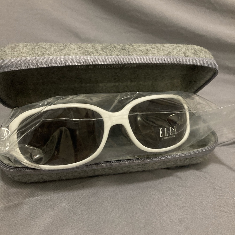 Elle Chic White Sunglasses with Case
